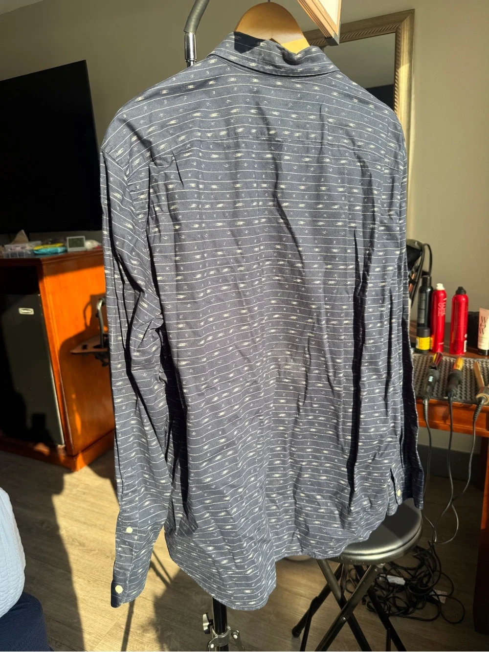 Vintage J. Crew Navy Button-Down Lightweight Patterned Shirt 90s style era